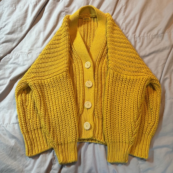 Babaa Cardigan - Picture 12 of 17